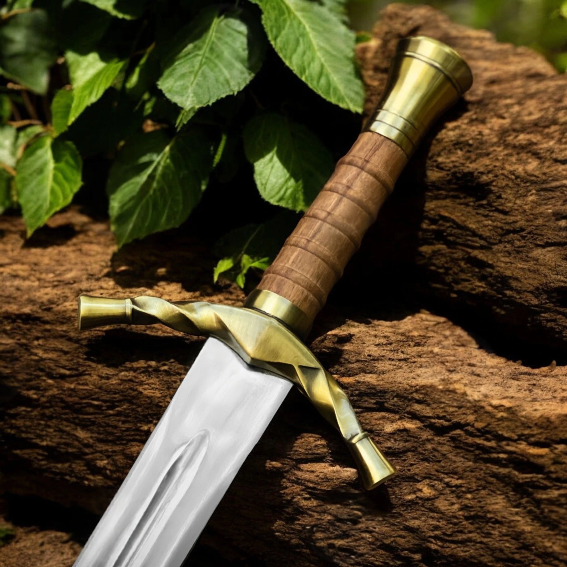Boromir sword replica from The Lord of the Rings featuring a silver-finished blade with an ornate medieval-style hilt.